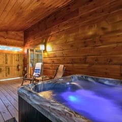 Bear Sightings • Private Hot Tub • Stone Fireplace
