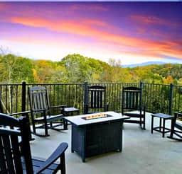 Heated Pool-Mtn View-Game Loft-Waterpark-Sleeps 20 - Image 2
