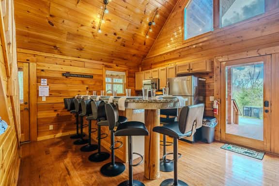 Cabin w/Hot Tub · Mtn View · Game Loft · Sleeps 9 - Image 5