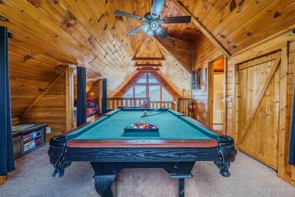 Cabin w/Hot Tub · Mtn View · Game Loft · Sleeps 9 - Image 3